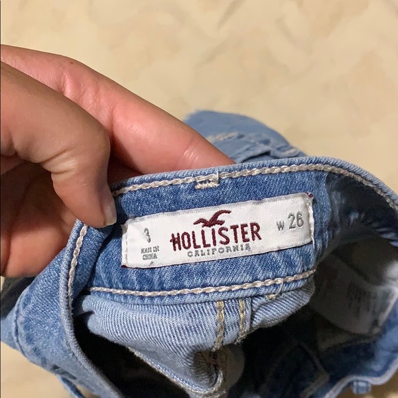 Shorts - Picture 3 of 3